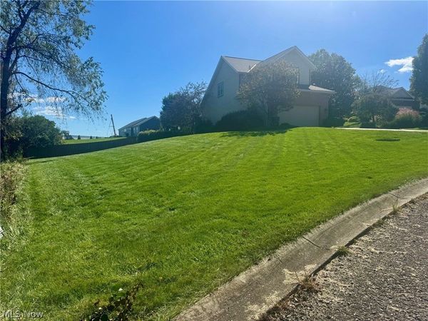 395 Walters Way, Zanesville, OH 43701