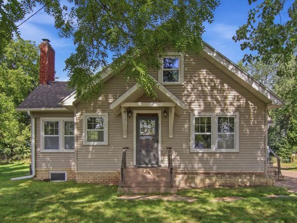 515 12th Avenue W, Menomonie, WI 54751