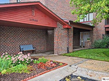 11945 Miracle Hills Drive, Unit 20, Omaha, NE 68154