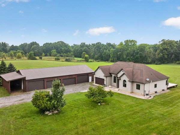 6302 County Farm Road, Jackson, MI 49201