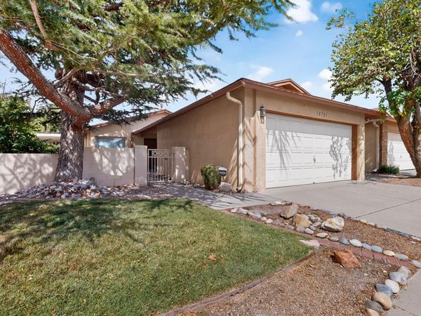 10721 Clyburn Park Drive NE, Albuquerque, NM 87123