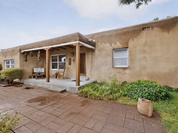117 Carlito Road NW, Albuquerque, NM 87107
