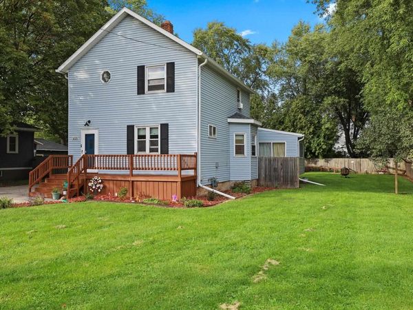 1020 DOUSMAN STREET, Green Bay, WI 54303