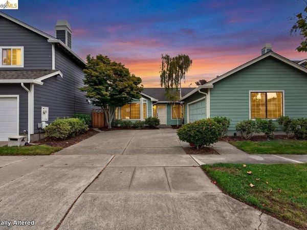 29 Captains Dr , Alameda, CA 94502