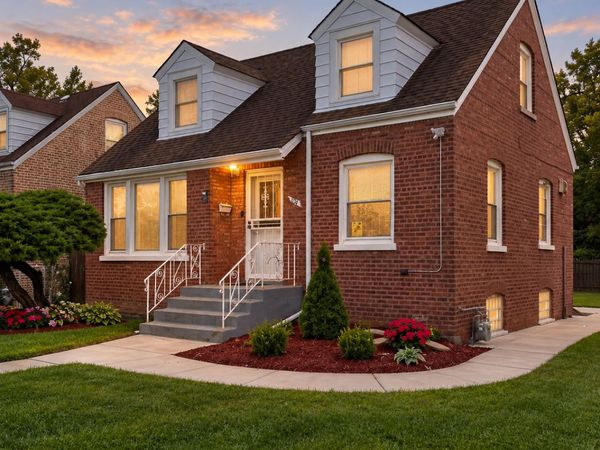 104 E 150th Street E, Harvey, IL 60426