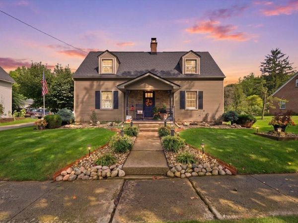 623 E Main Street , Loudonville, OH 44842