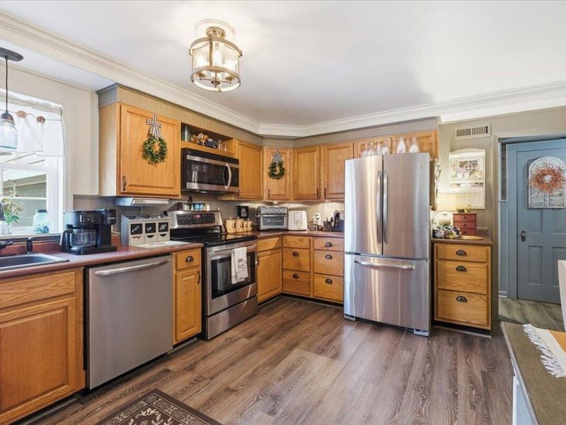 623 E Main Street , Loudonville, OH 44842 Photo 9