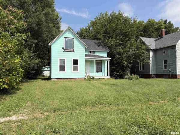 721 MULBERRY Street, Galesburg, IL 61401