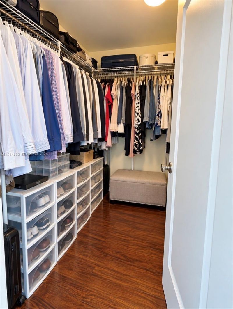 90 SW 3rd St, Unit 1403, Miami, FL 33130 Photo