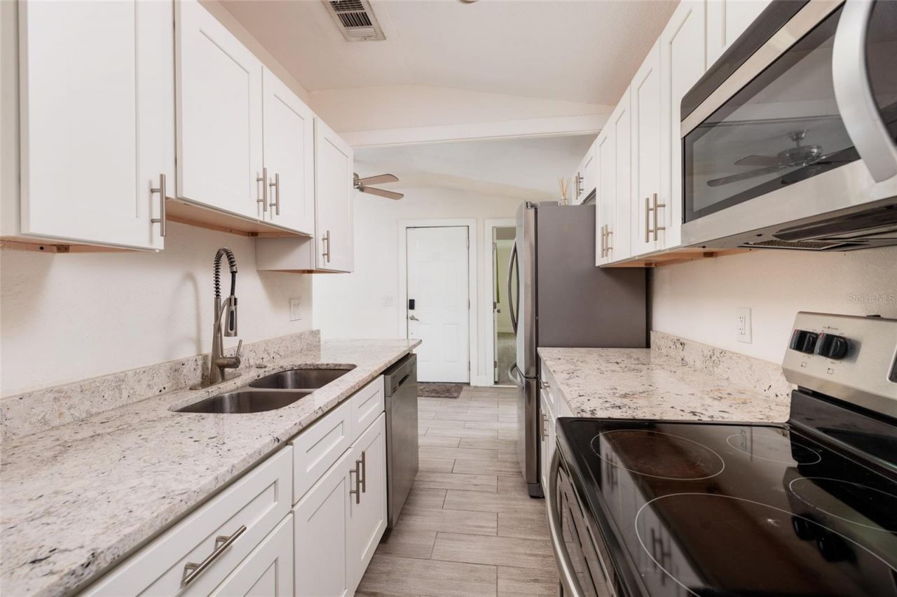 1903 30th Avenue N, Saint Petersburg, FL 33713 Photo