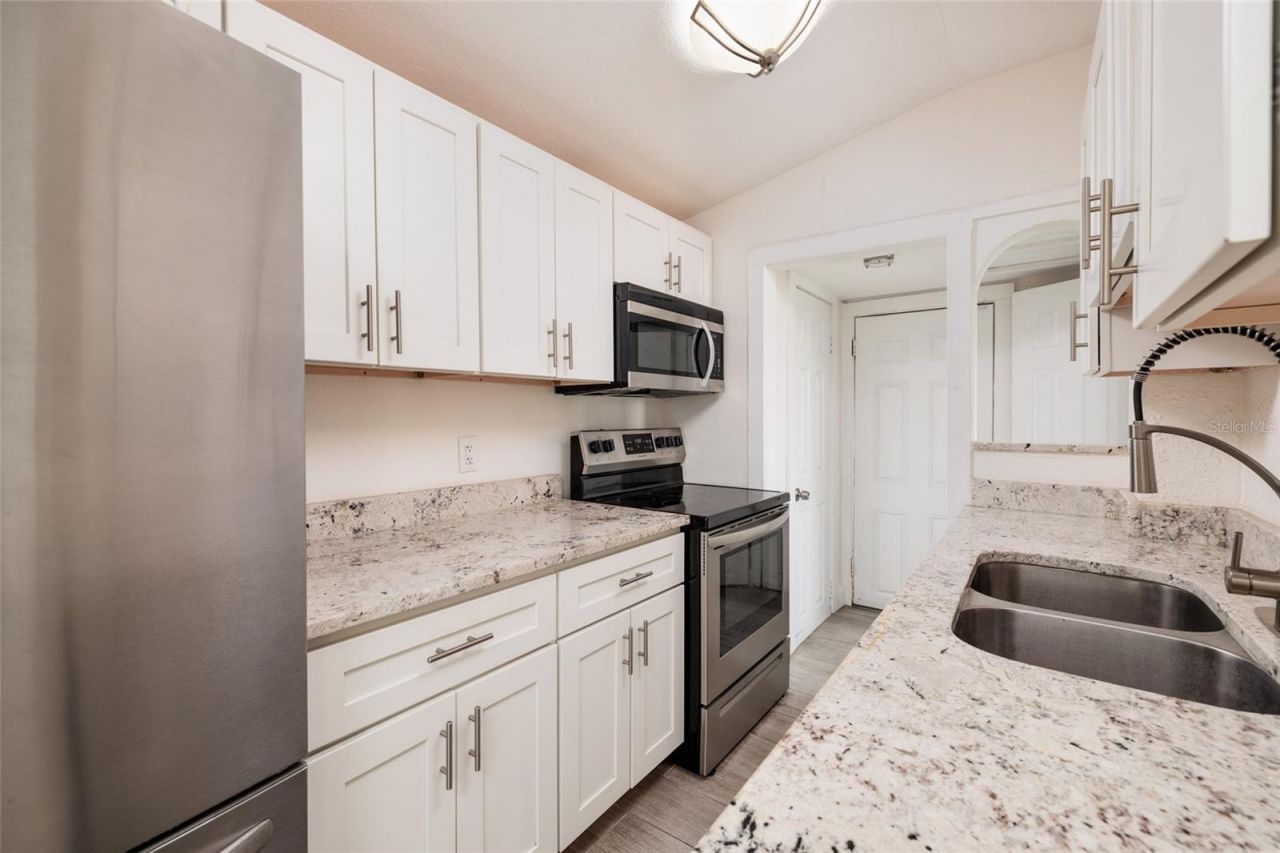 1903 30th Avenue N, Saint Petersburg, FL 33713 Photo