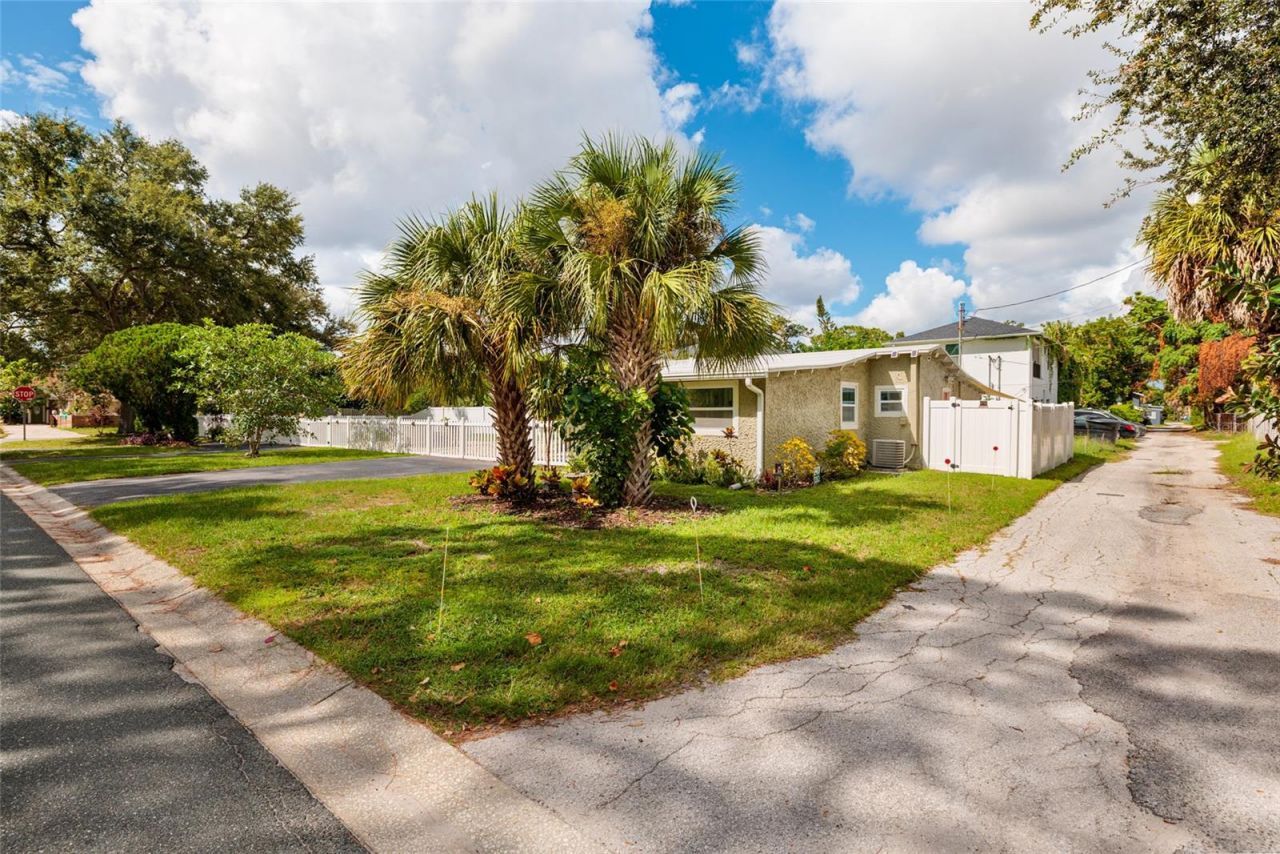 1903 30th Avenue N, Saint Petersburg, FL 33713 Photo