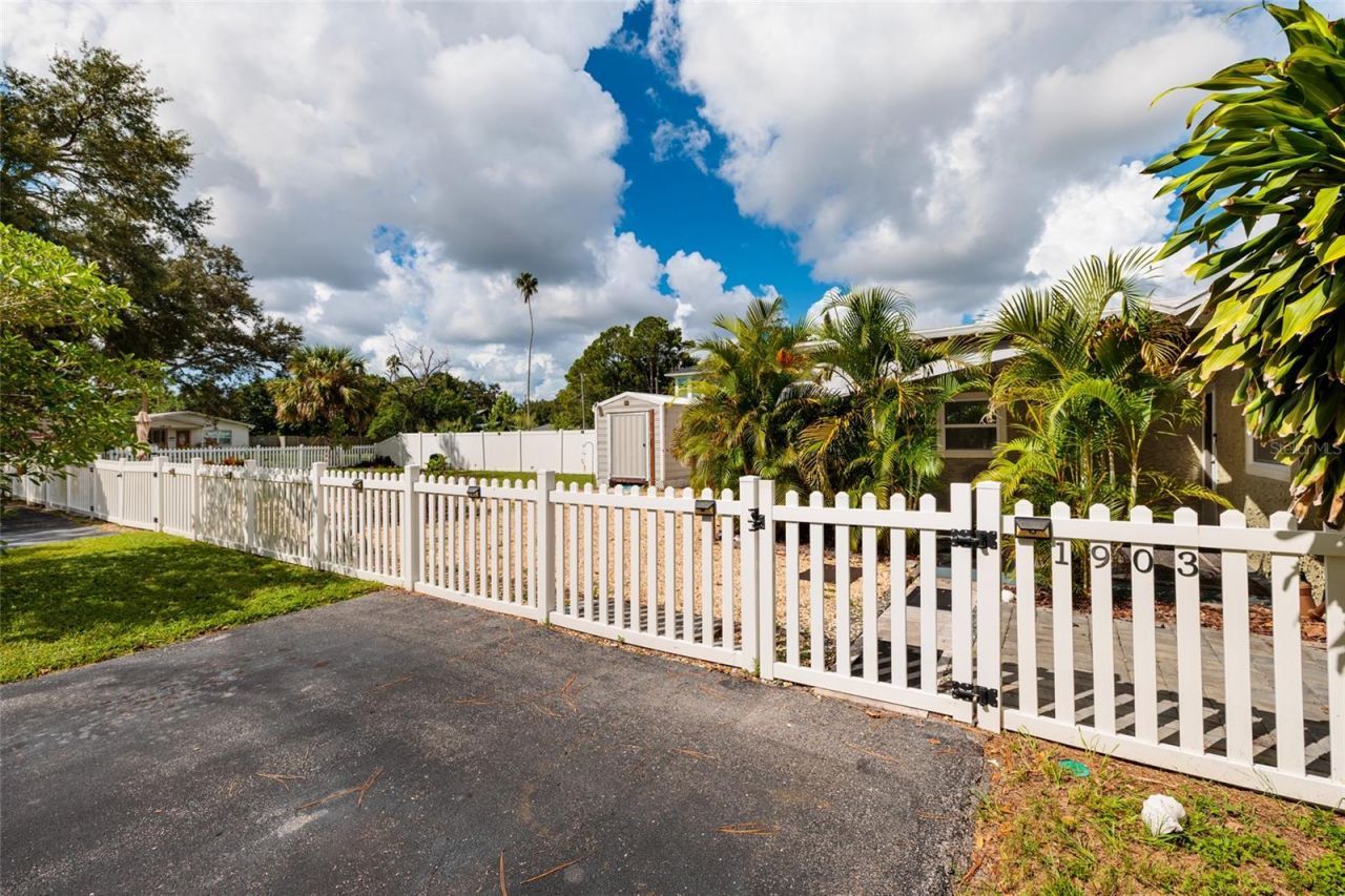 1903 30th Avenue N, Saint Petersburg, FL 33713 Photo