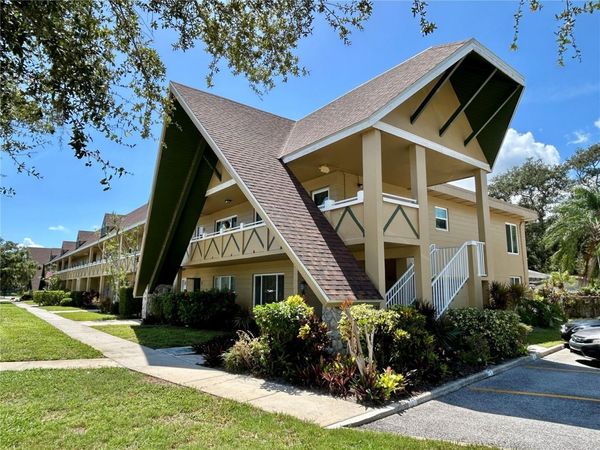 2000 WORLD PARKWAY BOULEVARD , Unit 12, CLEARWATER, FL 33763