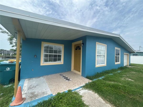 585 LINDLEY TERRACE , PORT CHARLOTTE, FL 33952