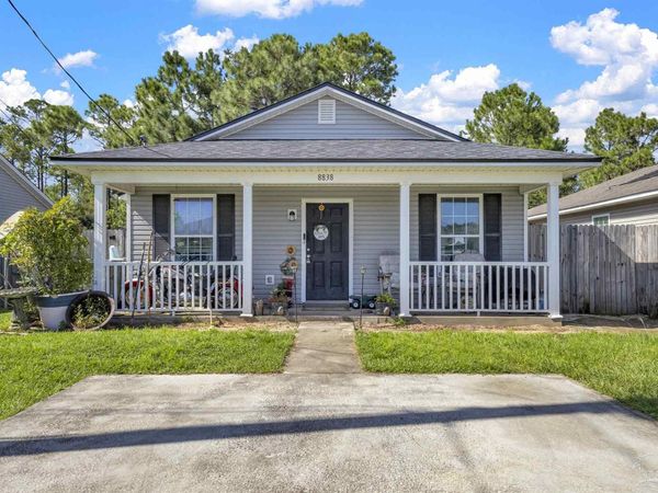 8838 Mary Fleming Dr, Pensacola, FL 32507