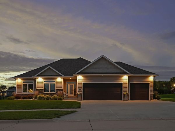 6741 Prairie View Court, Sioux City, IA 51106