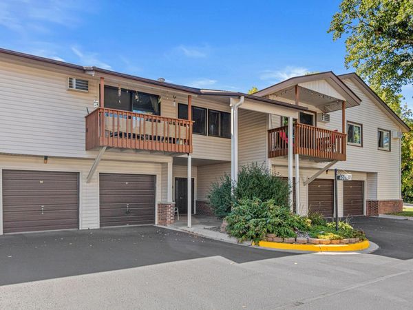 4000 Foss Road, Unit 203, Columbia Heights, MN 55421