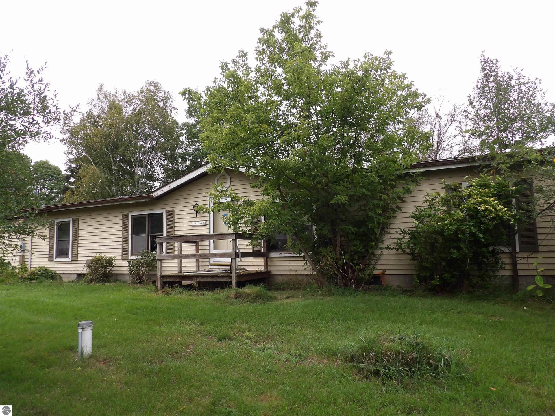326 Deerfield Road W, Mount Pleasant, MI 00000 Main Photo
