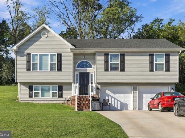 54 LILLEIGH COURT, MAURERTOWN, VA 22644