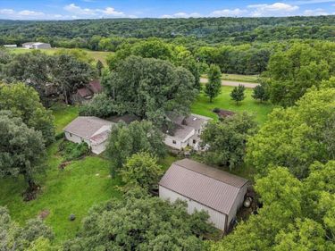 19715 PERRY Road, COUNCIL BLUFFS, IA 51503
