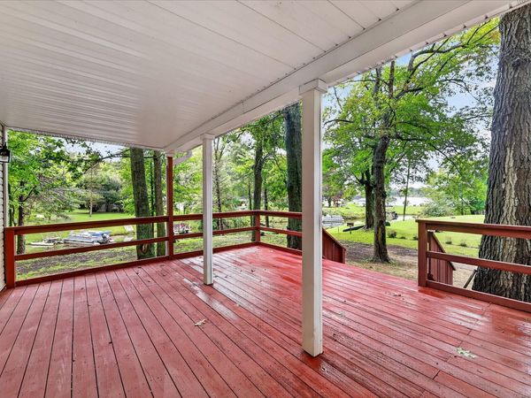 1211 N Blossom Lake Drive, Colon, MI 49040