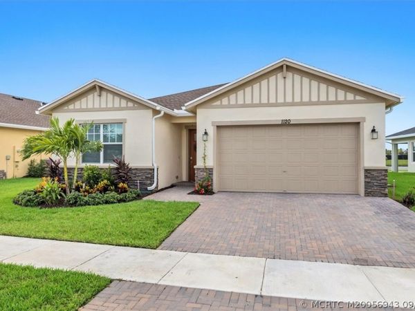 1120 SE Crosswood Way, Port St Lucie, FL 34984