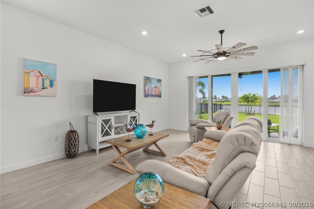 1120 SE Crosswood Way, Port Saint Lucie, FL 34984 Photo