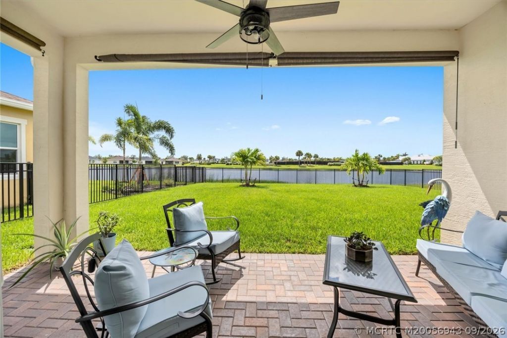1120 SE Crosswood Way, Port Saint Lucie, FL 34984 Photo