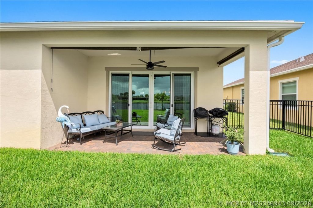 1120 SE Crosswood Way, Port Saint Lucie, FL 34984 Photo