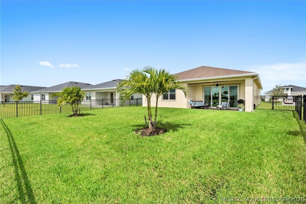 1120 SE Crosswood Way, Port Saint Lucie, FL 34984 Photo