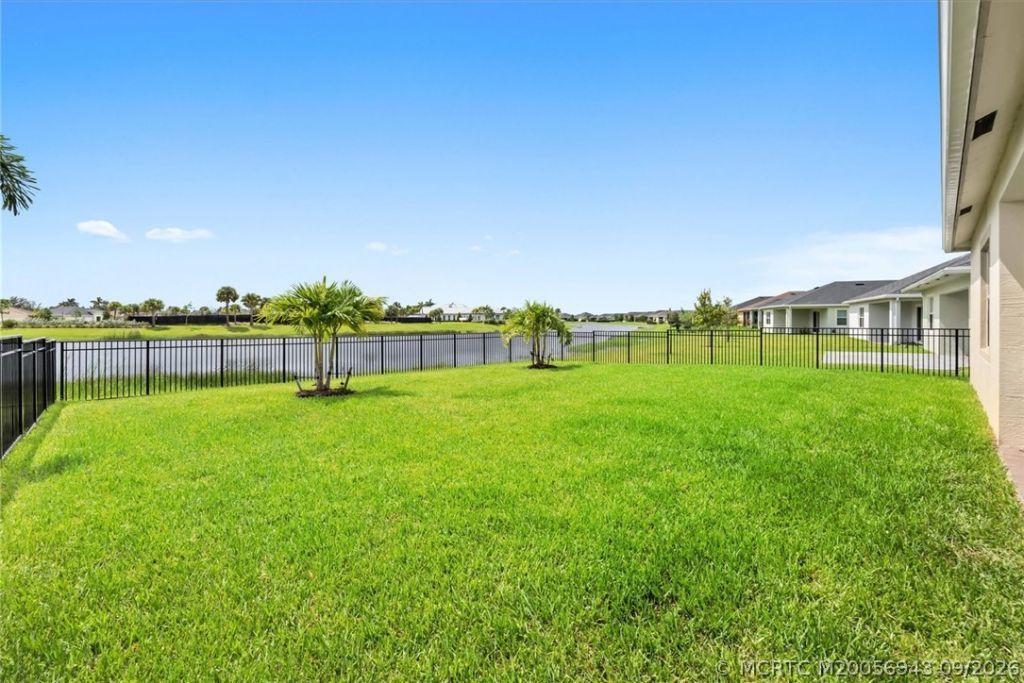 1120 SE Crosswood Way, Port Saint Lucie, FL 34984 Photo