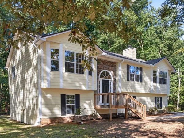 1052 Crystal Brook Way , Monroe, GA 30655
