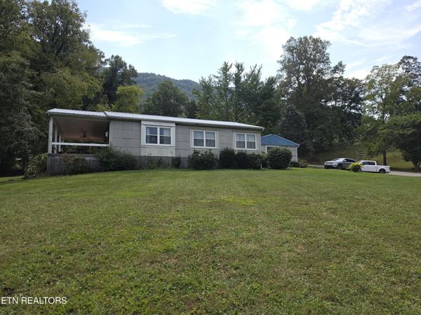 107 Ridgewood Circle, Pineville, KY 40977