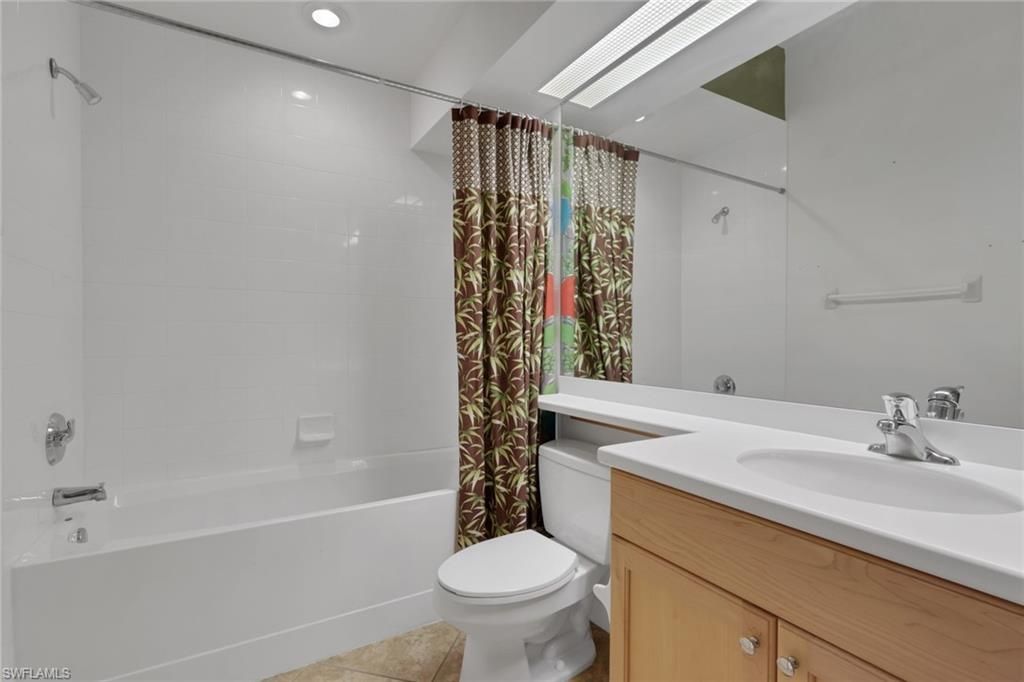 8524 Via Lungomare Cir, Unit 202, Estero, FL 33928 Photo