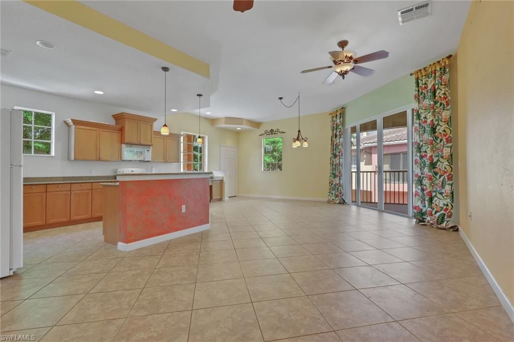 8524 Via Lungomare Cir, Unit 202, Estero, FL 33928 Photo