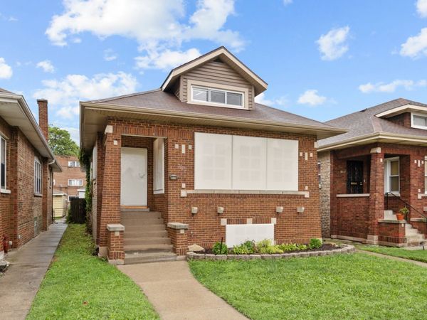 8035 S Oglesby Avenue , Chicago, IL 60617