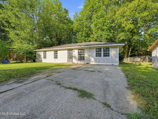 615 Rich Drive, Jackson, MS 39209