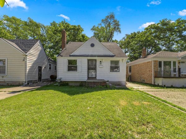 8658 Stahelin Avenue , Detroit, Mi 48228