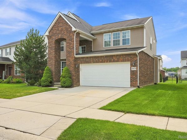 20478 Starina Drive , Clinton Township, Mi 48038
