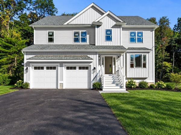 160 Vale St, Tewksbury, MA 01876