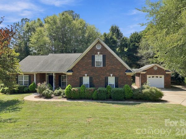 5911 Sugarcane Court , Mint Hill, NC 28227
