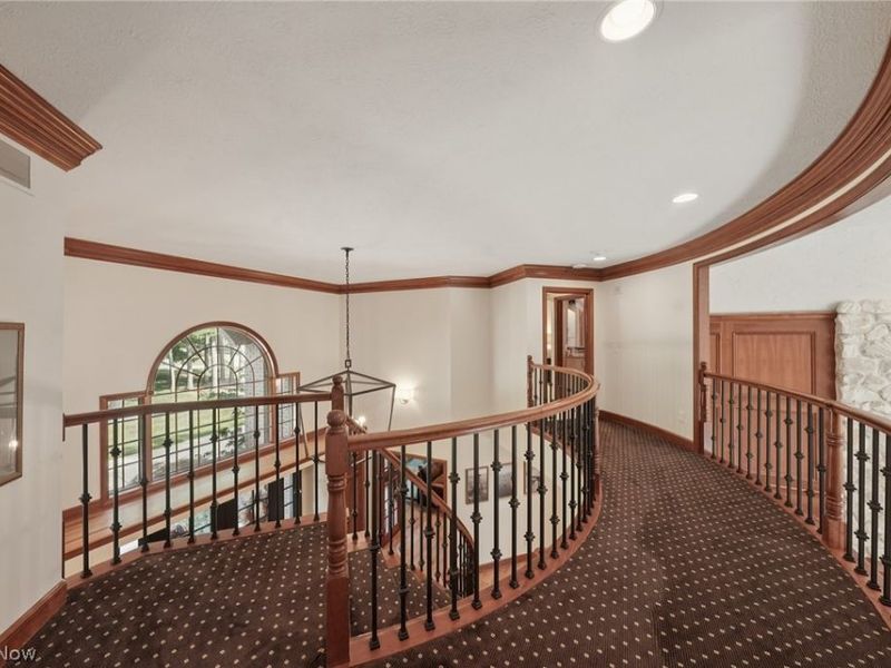 1928 Four Seasons Drive, Akron, OH 44333 Photo 22