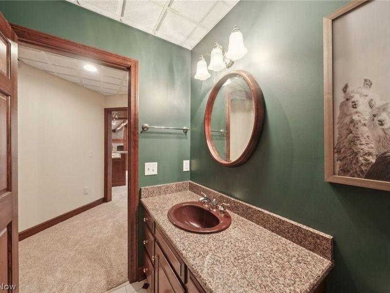 1928 Four Seasons Drive, Akron, OH 44333 Photo 37