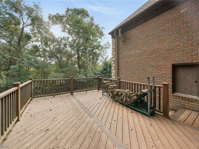 1928 Four Seasons Drive, Akron, OH 44333 Photo 41