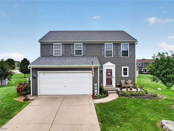 2698 Dutch Circle NE, Canton, OH 44721