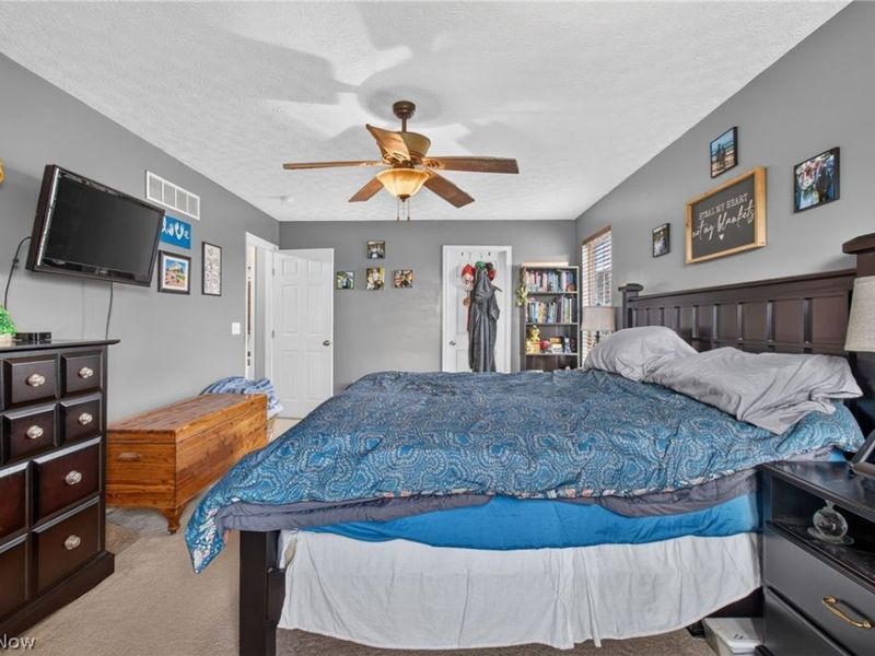 2698 Dutch Circle NE, Canton, OH 44721 Photo 13