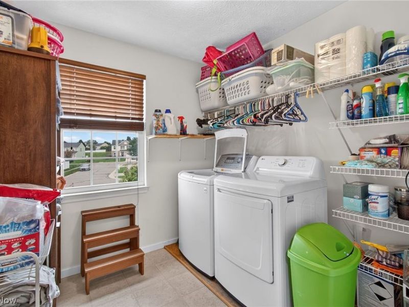 2698 Dutch Circle NE, Canton, OH 44721 Photo 16