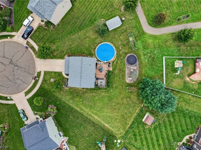 2698 Dutch Circle NE, Canton, OH 44721 Photo 21