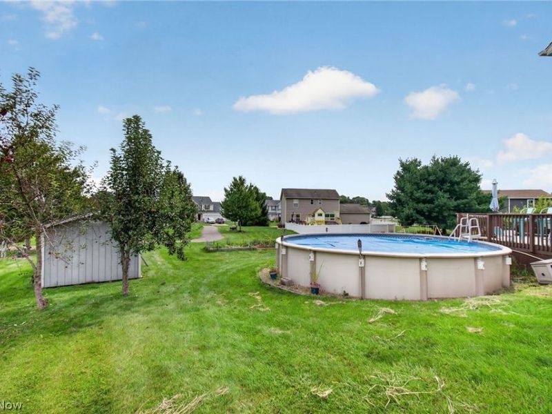 2698 Dutch Circle NE, Canton, OH 44721 Photo 24